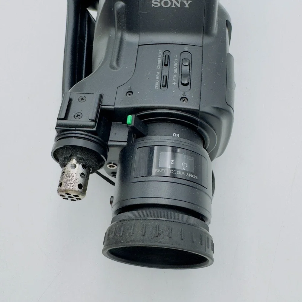 Sony Handycam Camera CCD-F45Video Camcorder For Parts Not working Not Tested
